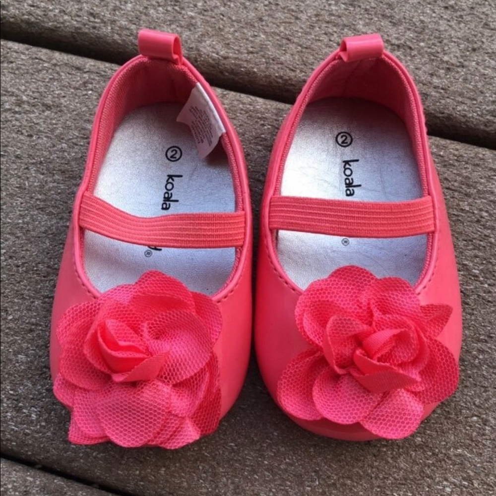 Coral shoes for baby size 2 new